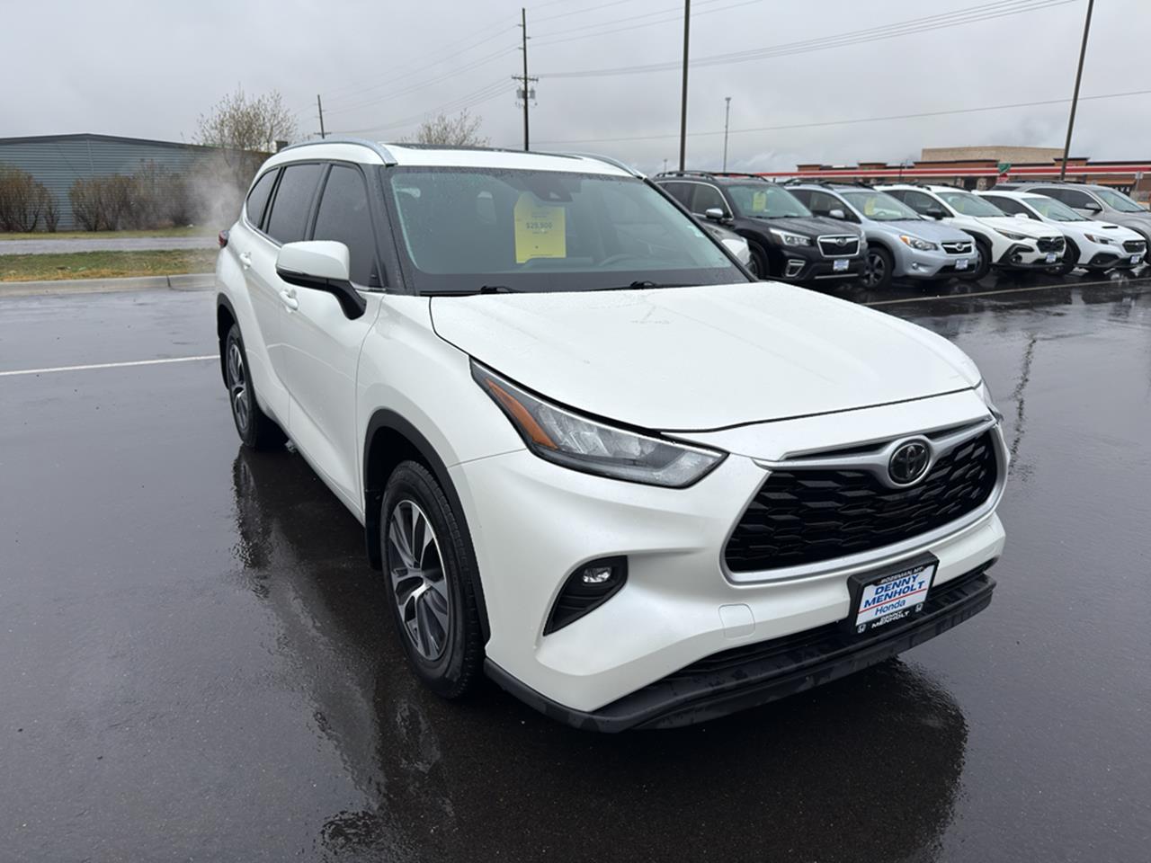 Used 2020 Toyota Highlander XLE SUVs