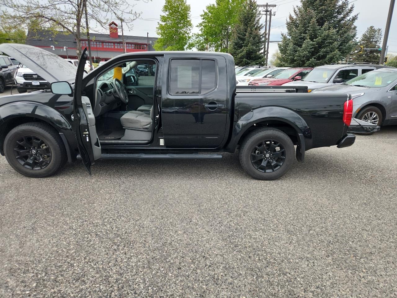 2021 Nissan Frontier