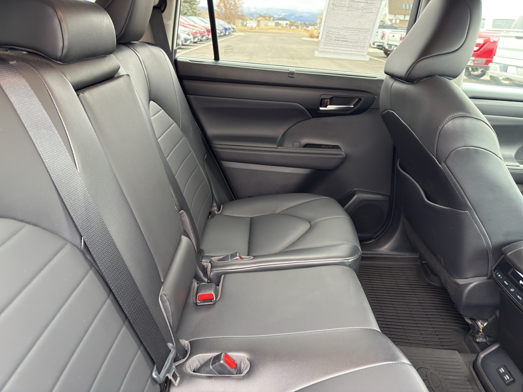 2021 Toyota Highlander Hybrid