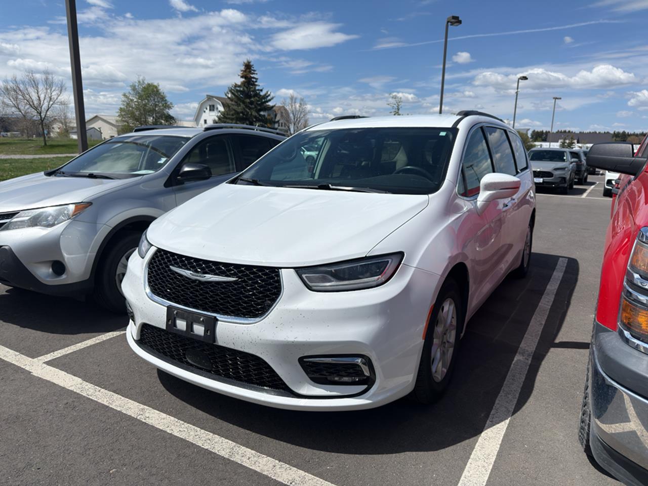 Used 2022 Chrysler Pacifica Touring L Vans