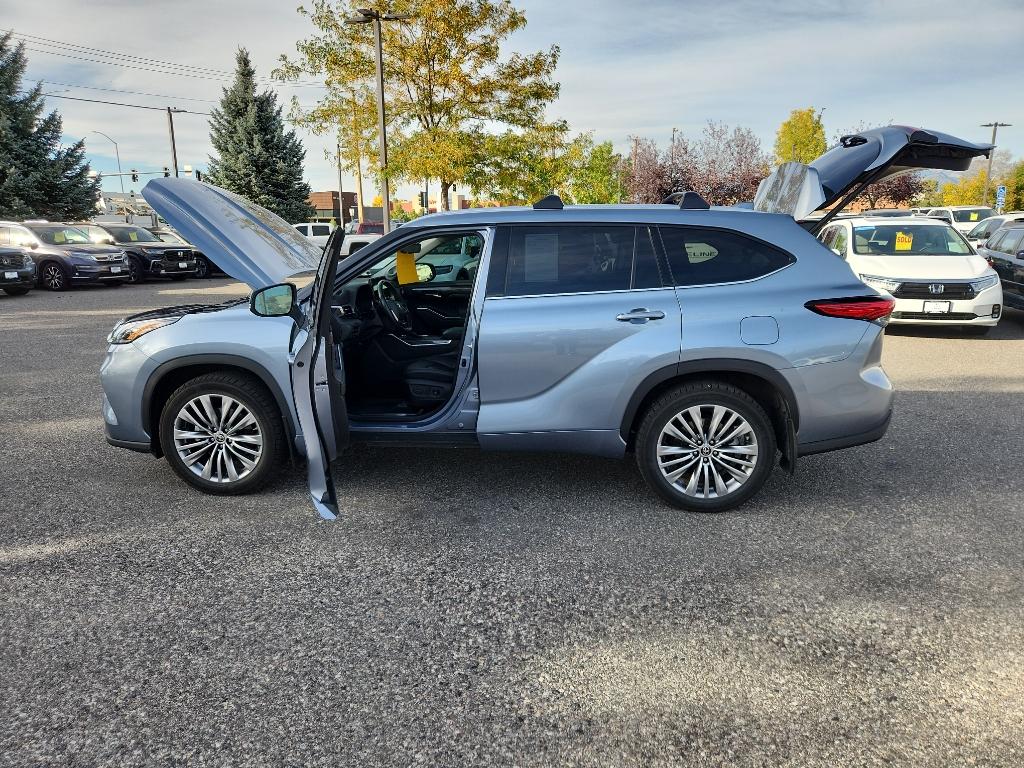 2022 Toyota Highlander Hybrid