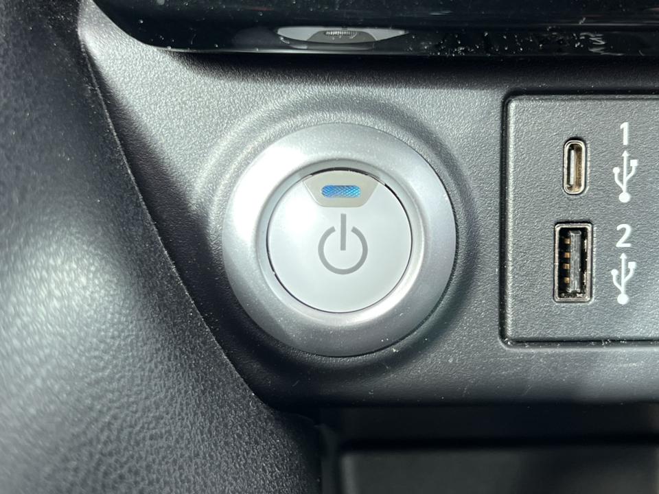 2022 Nissan LEAF