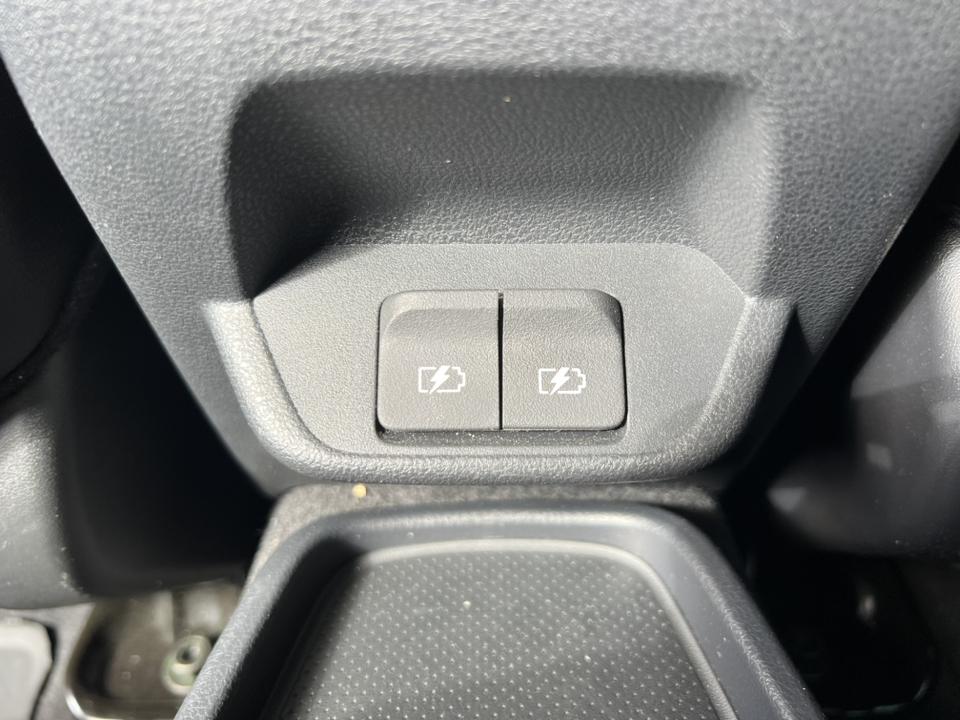 2022 Nissan LEAF