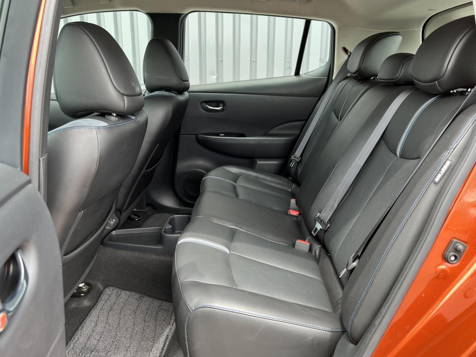 2022 Nissan LEAF