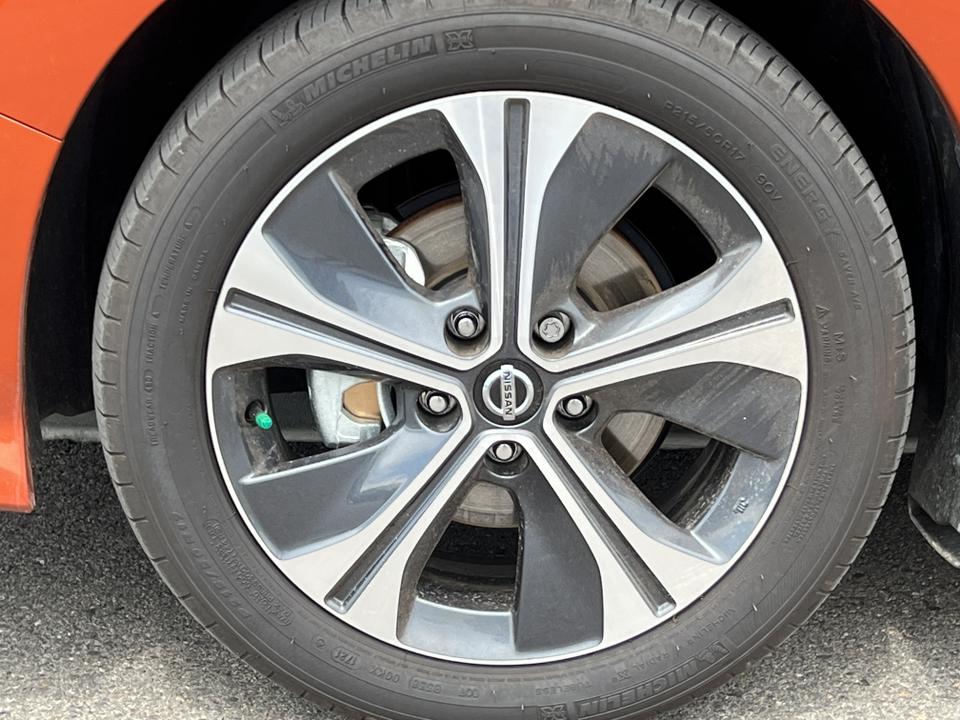 2022 Nissan LEAF