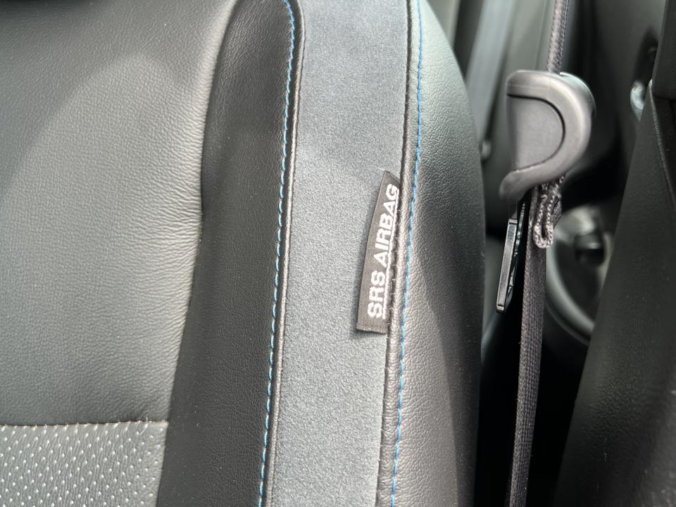 2022 Nissan LEAF
