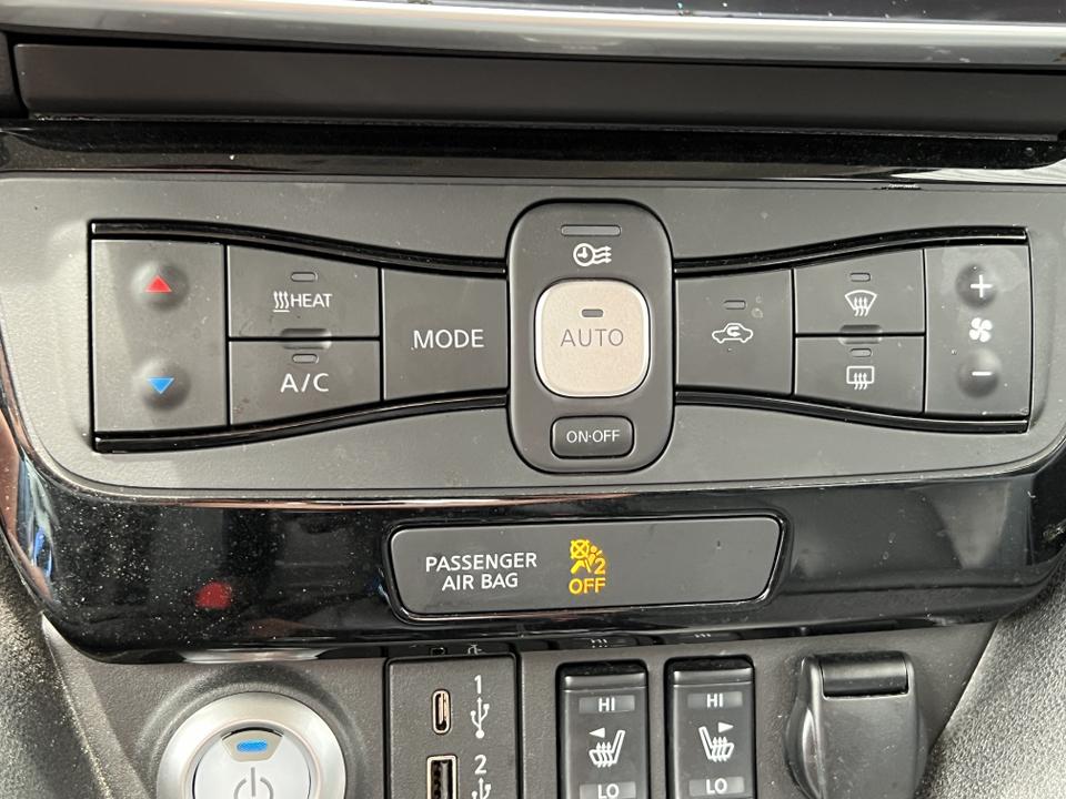 2022 Nissan LEAF