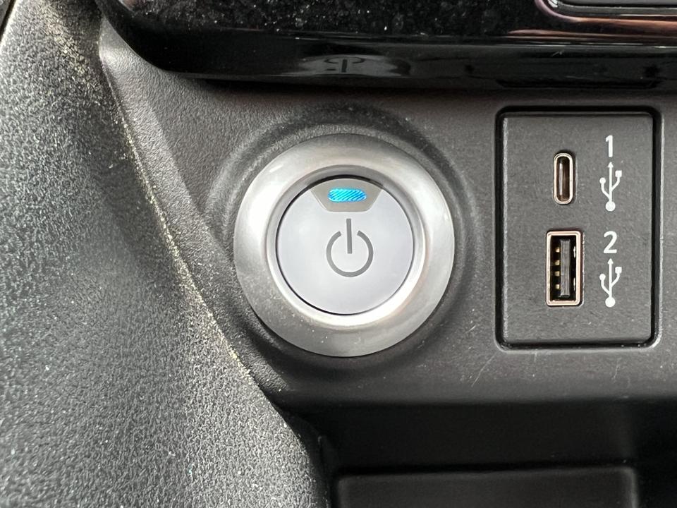 2022 Nissan LEAF
