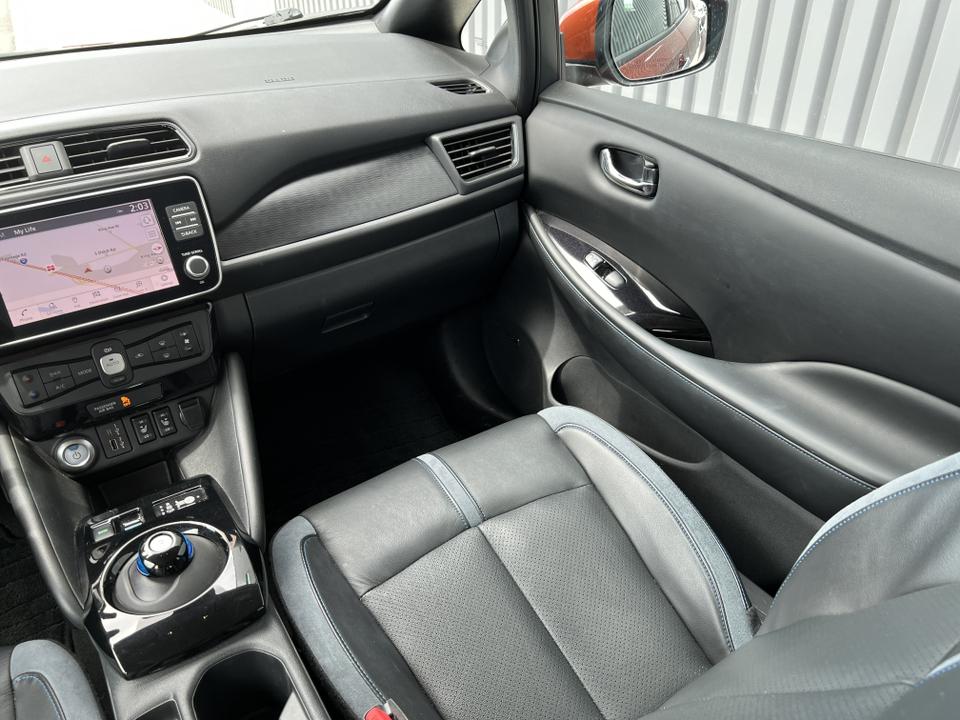 2022 Nissan LEAF