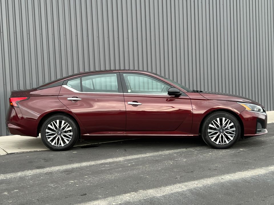 2024 Nissan Altima