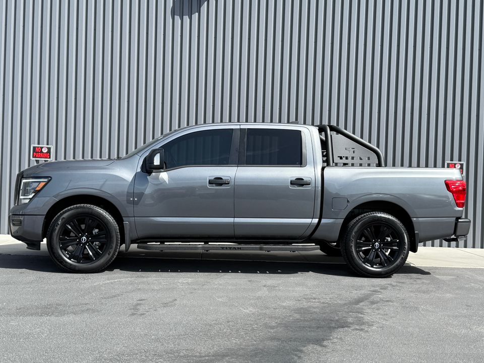 2023 Nissan Titan