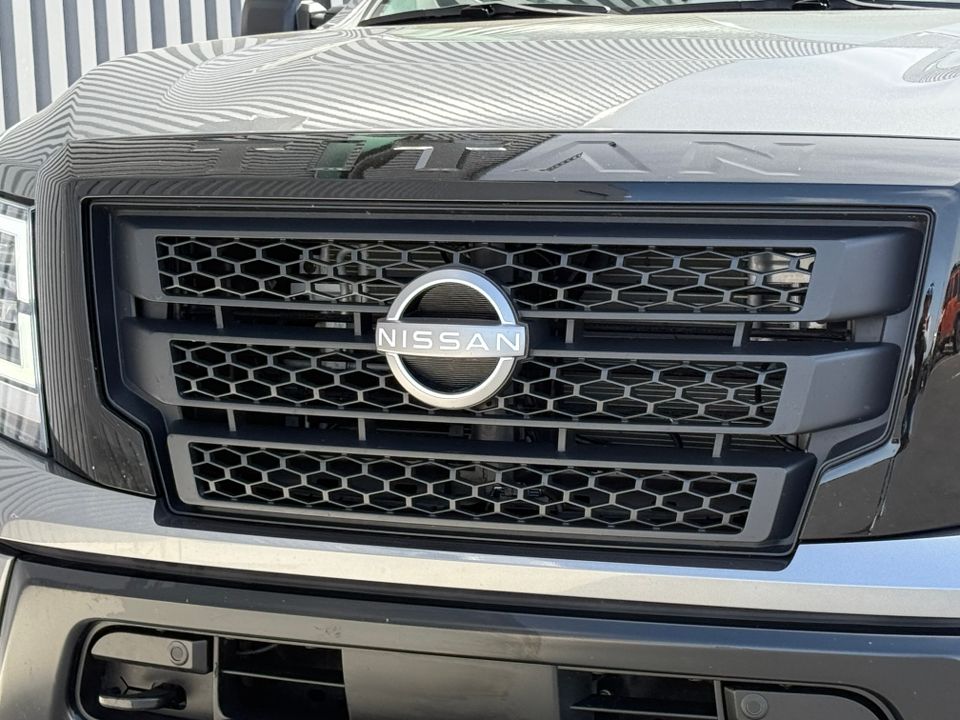 2023 Nissan Titan