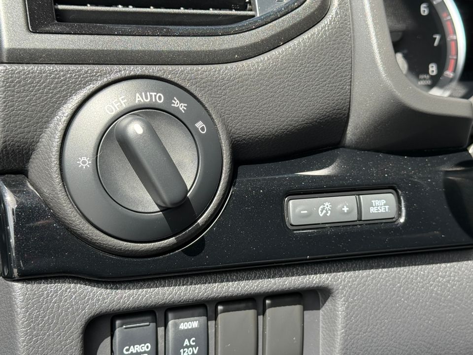 2023 Nissan Titan