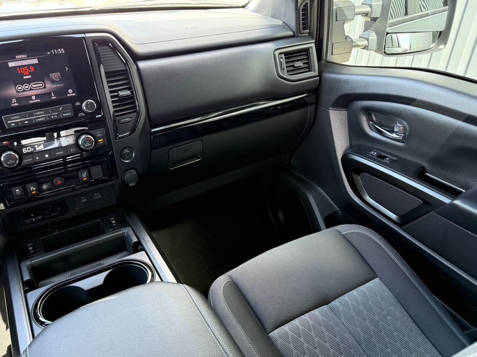 2023 Nissan Titan