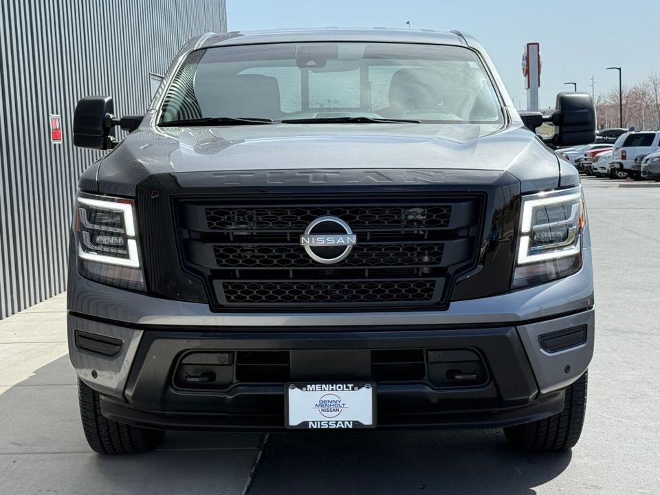 2023 Nissan Titan