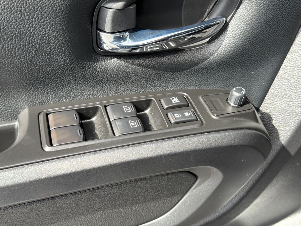 2023 Nissan Titan