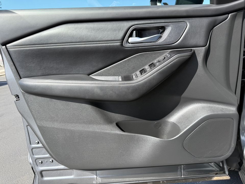 2024 Nissan Rogue