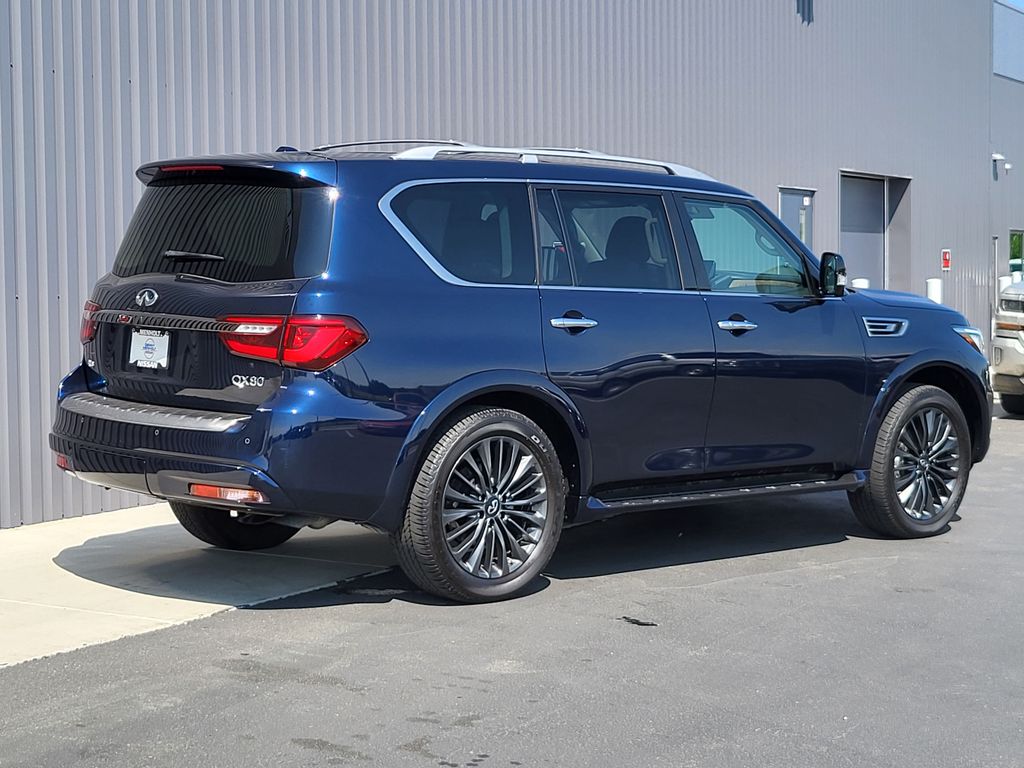 2022 INFINITI QX80