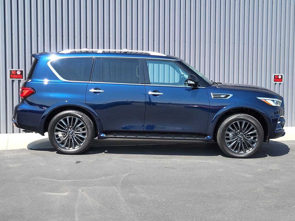 2022 INFINITI QX80