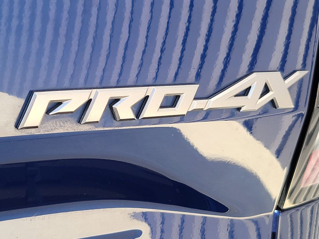 2023 Nissan Frontier