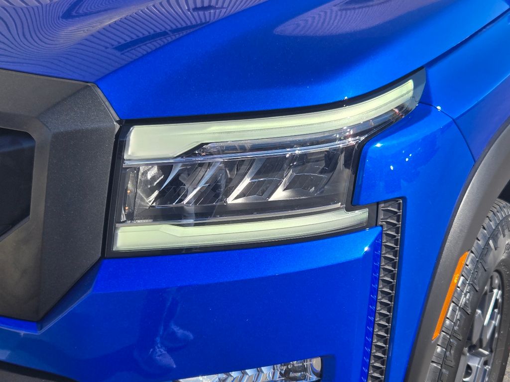 2024 Nissan Frontier