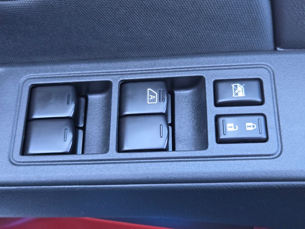 2024 Nissan Frontier