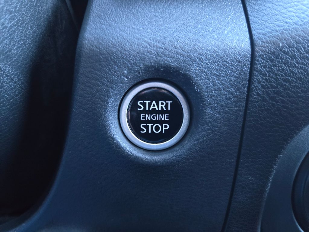 2024 Nissan Frontier