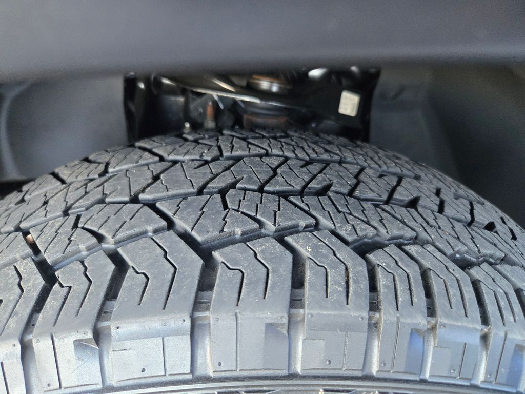 2024 Nissan Frontier