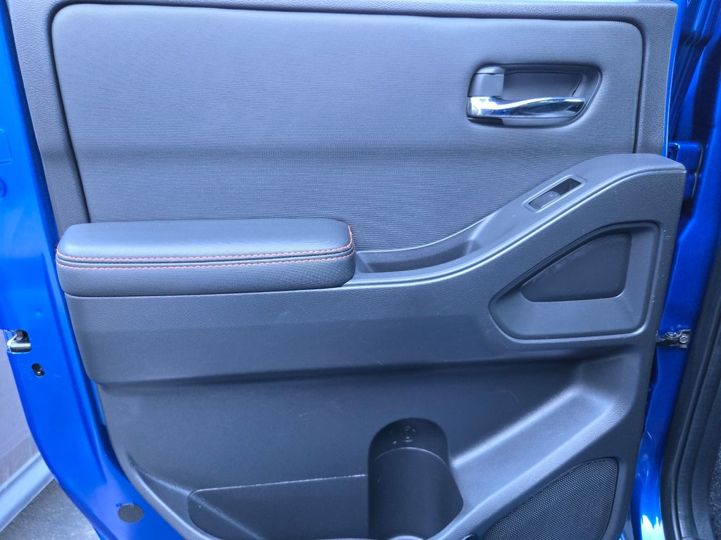 2024 Nissan Frontier