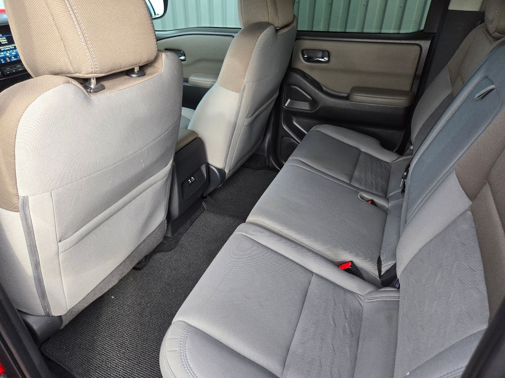 2022 Nissan Frontier