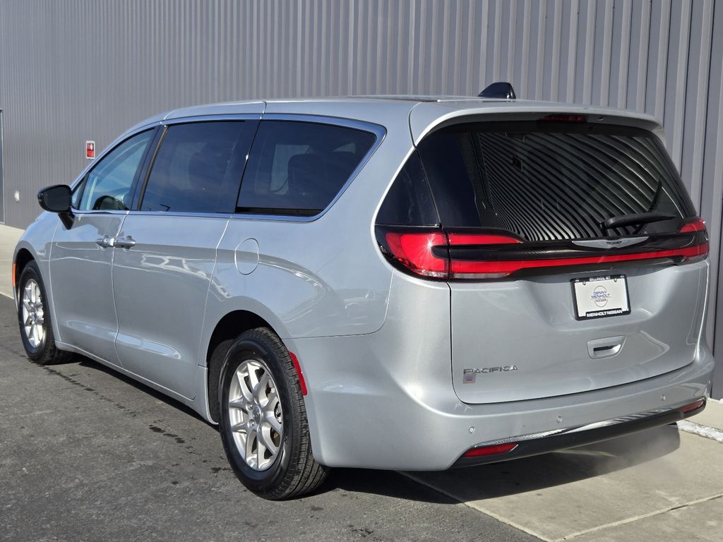 2024 Chrysler Pacifica