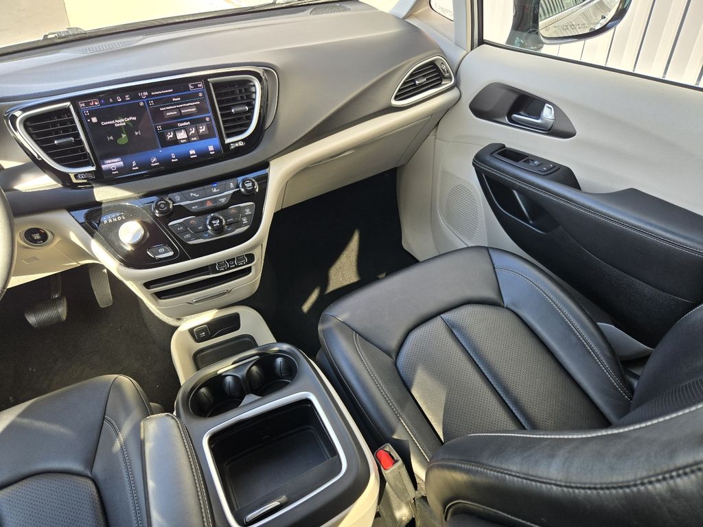 2024 Chrysler Pacifica