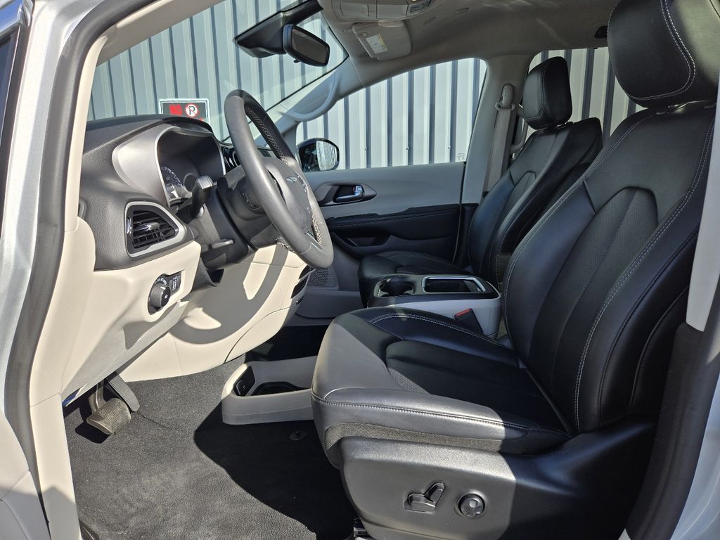 2024 Chrysler Pacifica