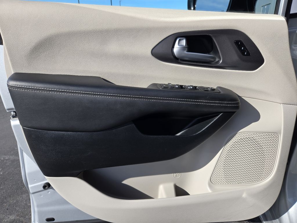 2024 Chrysler Pacifica