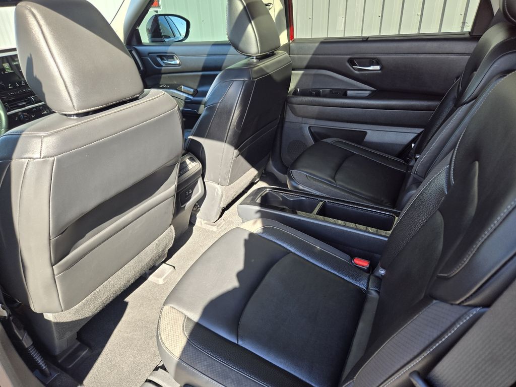 2022 Nissan Pathfinder