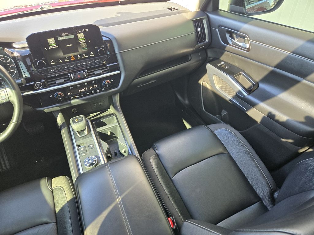 2022 Nissan Pathfinder