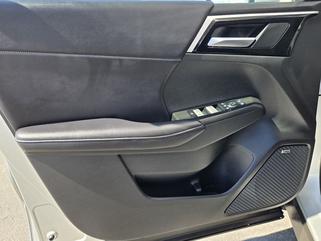 2025 Mitsubishi Outlander