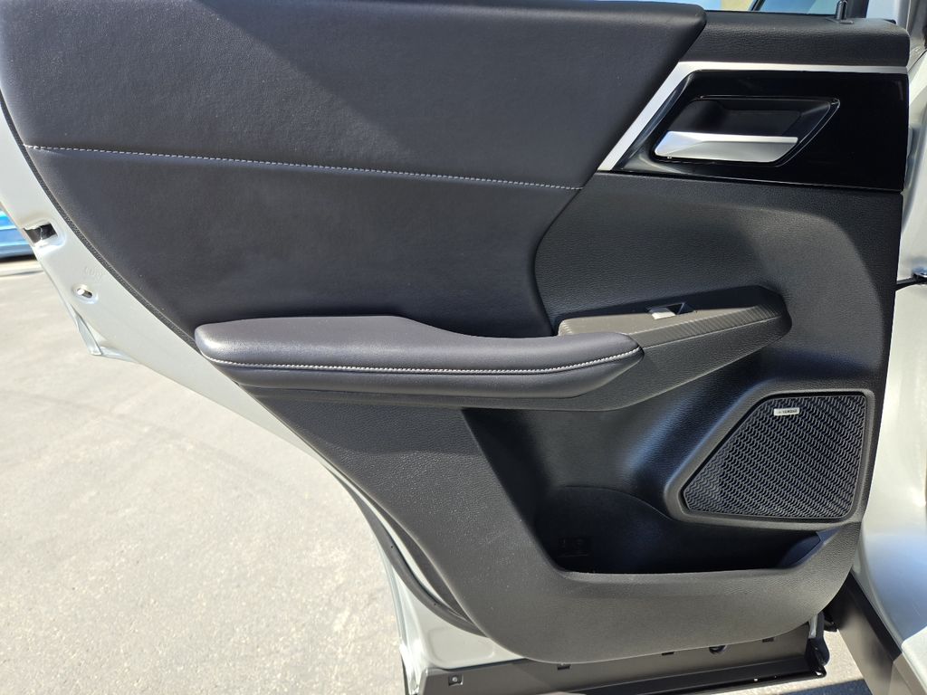 2025 Mitsubishi Outlander