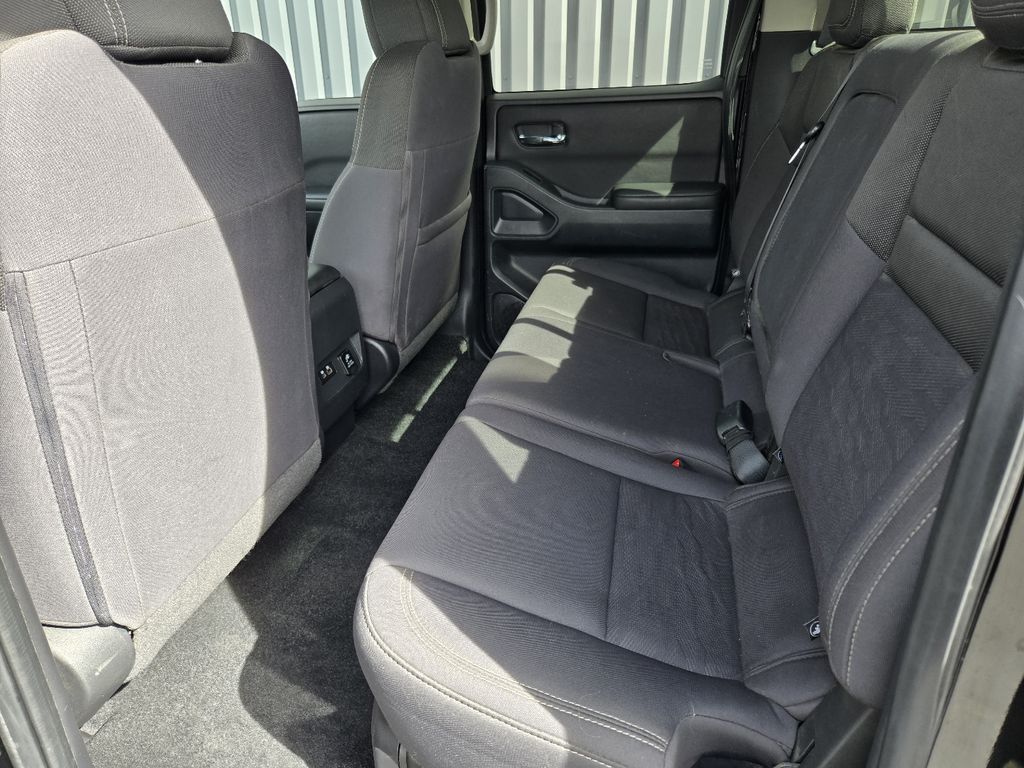 2023 Nissan Frontier