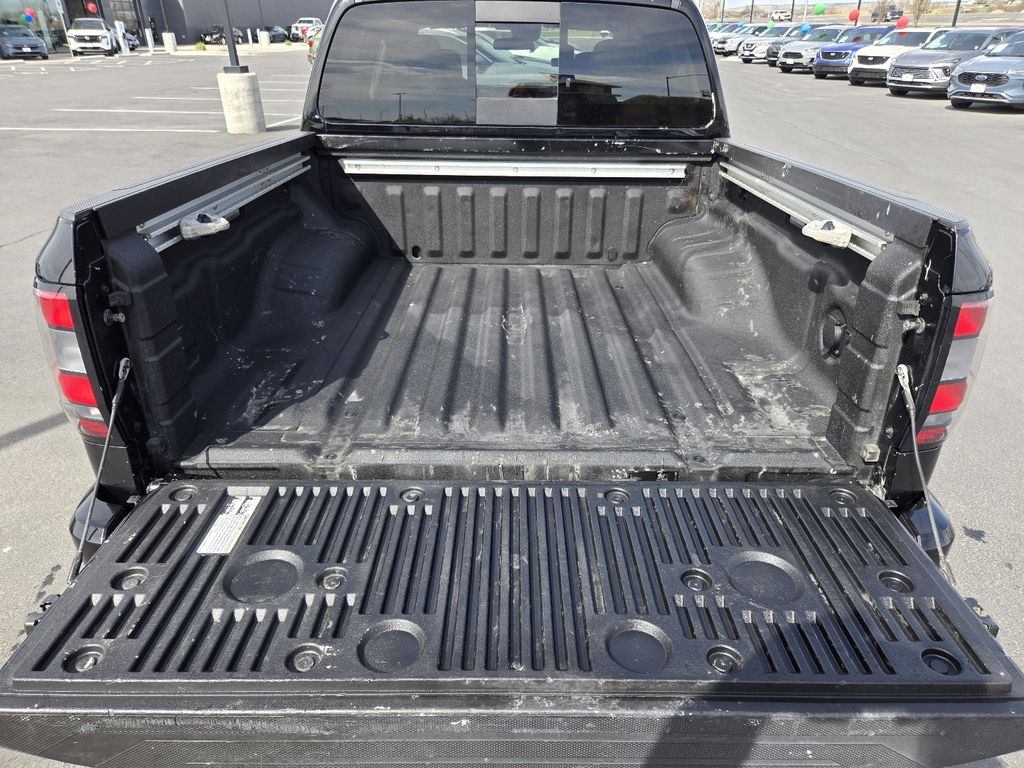 2023 Nissan Frontier