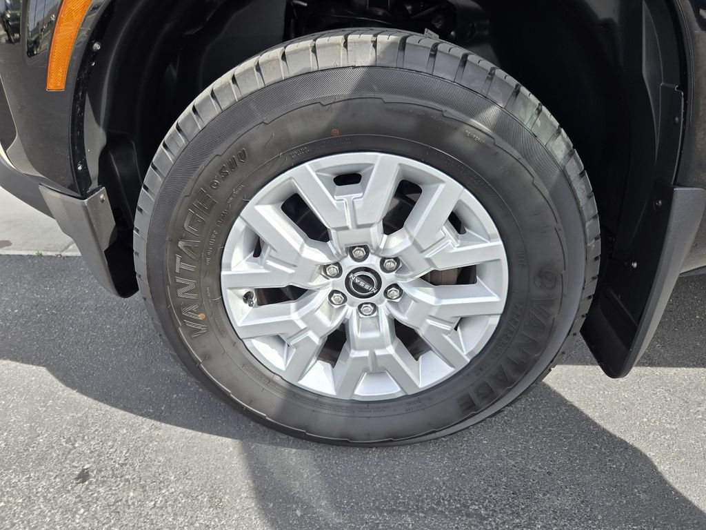 2023 Nissan Frontier