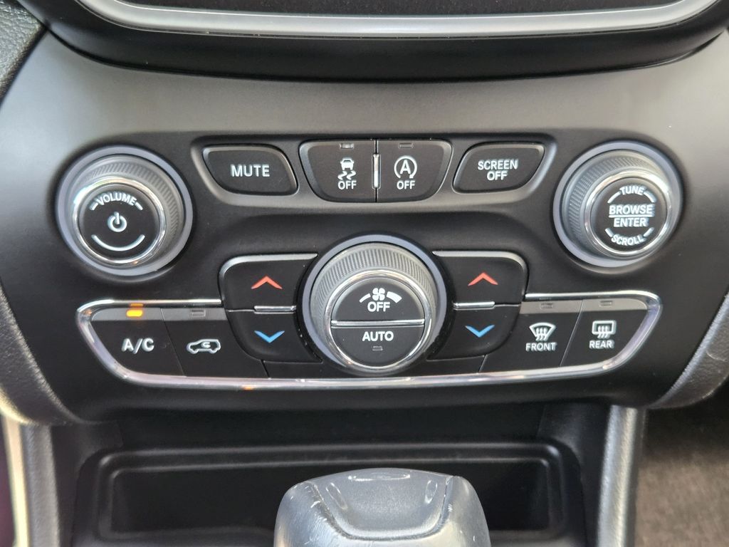 2019 Jeep Cherokee