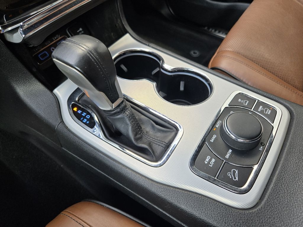 2020 Jeep Grand Cherokee