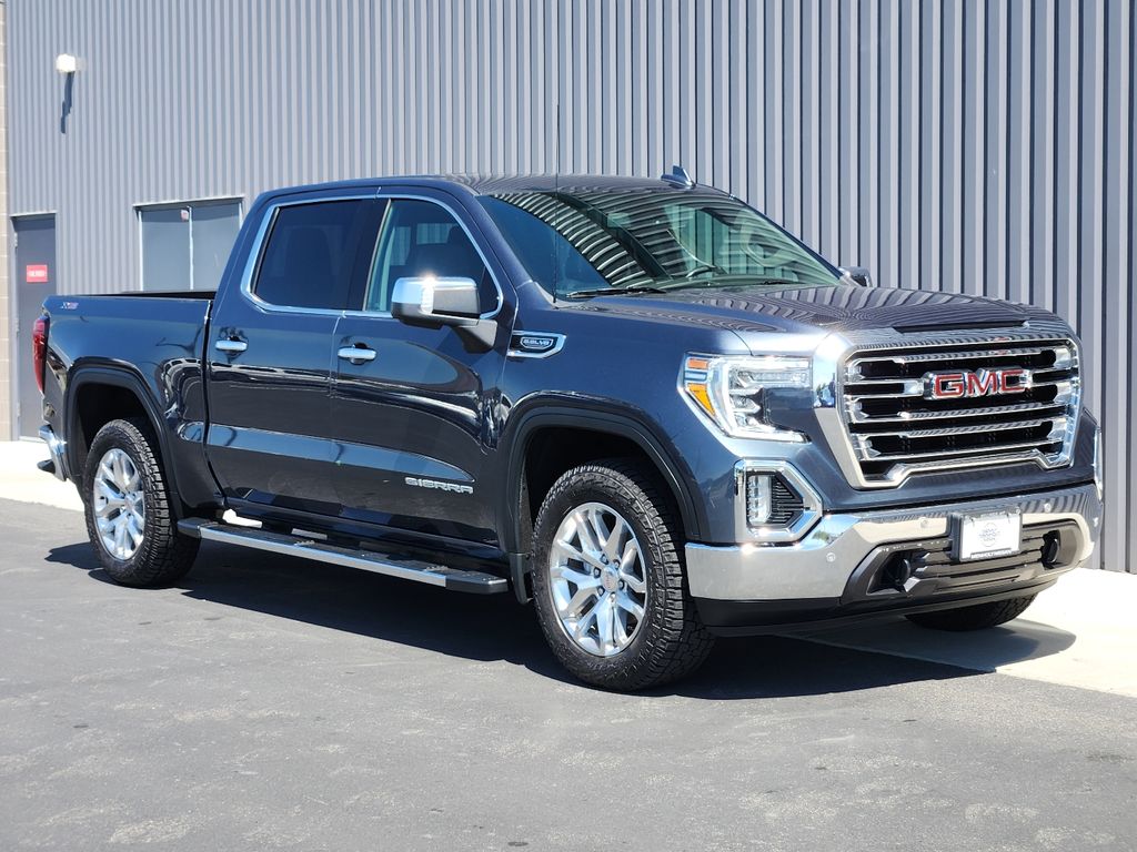 Used 2021 GMC Sierra 1500 SLT Trucks