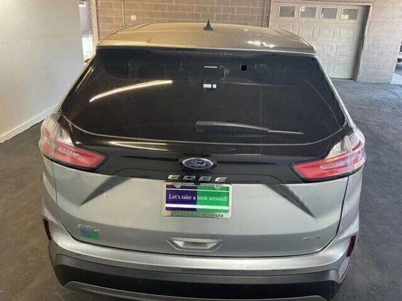 2022 Ford Edge