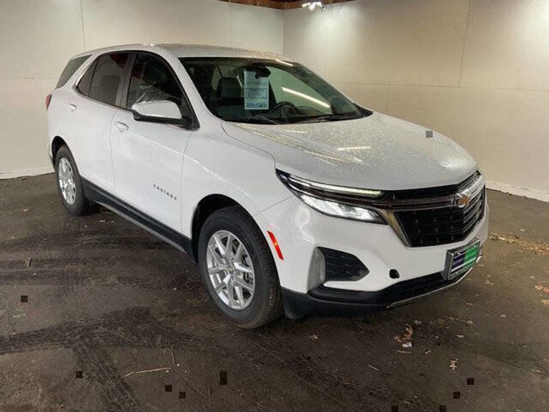 Used 2022 Chevrolet Equinox LT Car