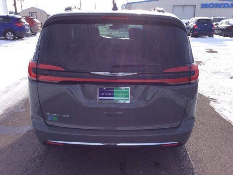 2022 Chrysler Pacifica