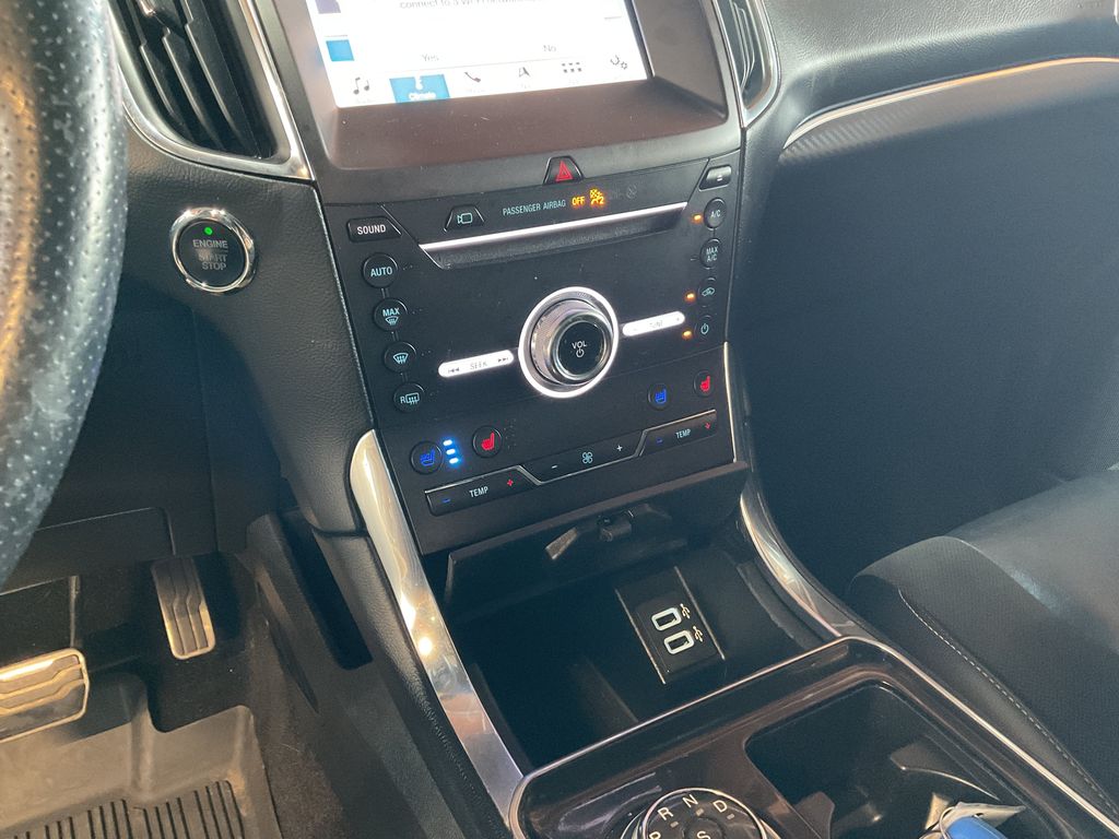 2019 Ford Edge
