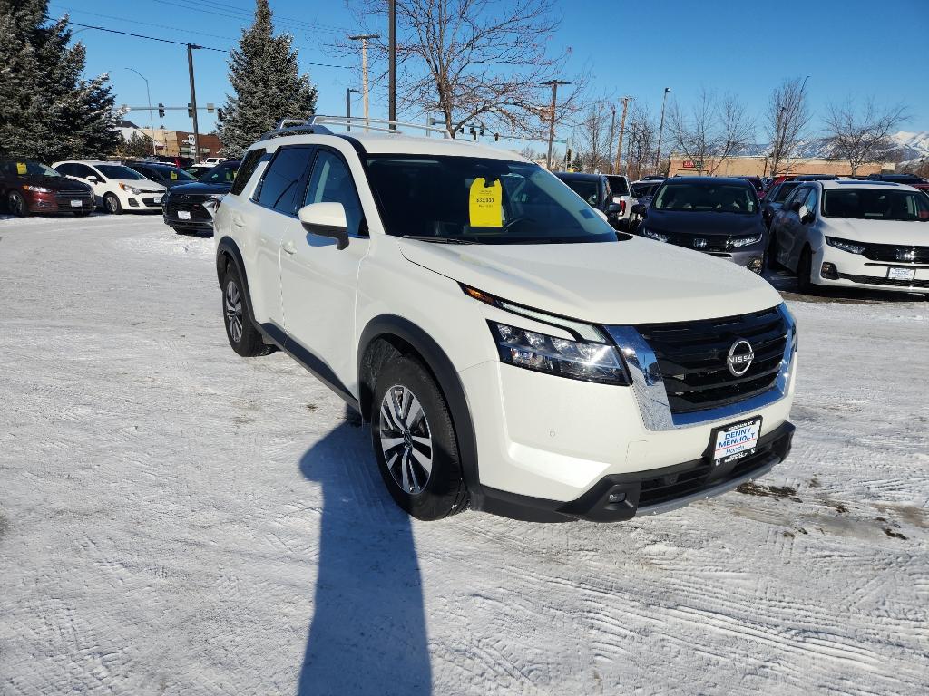 Used 2023 Nissan Pathfinder SL SUV