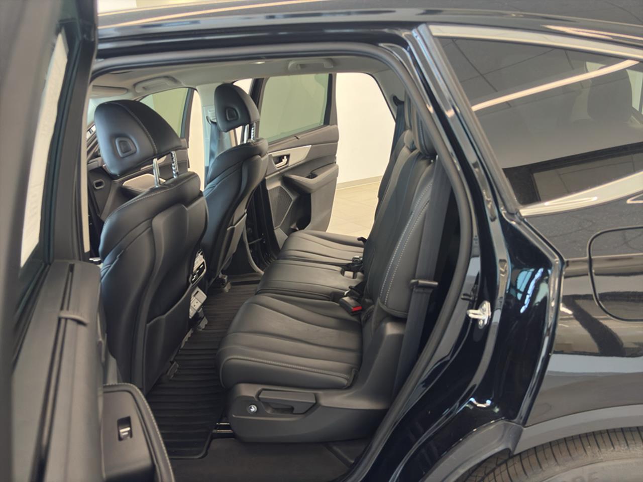2023 Acura MDX